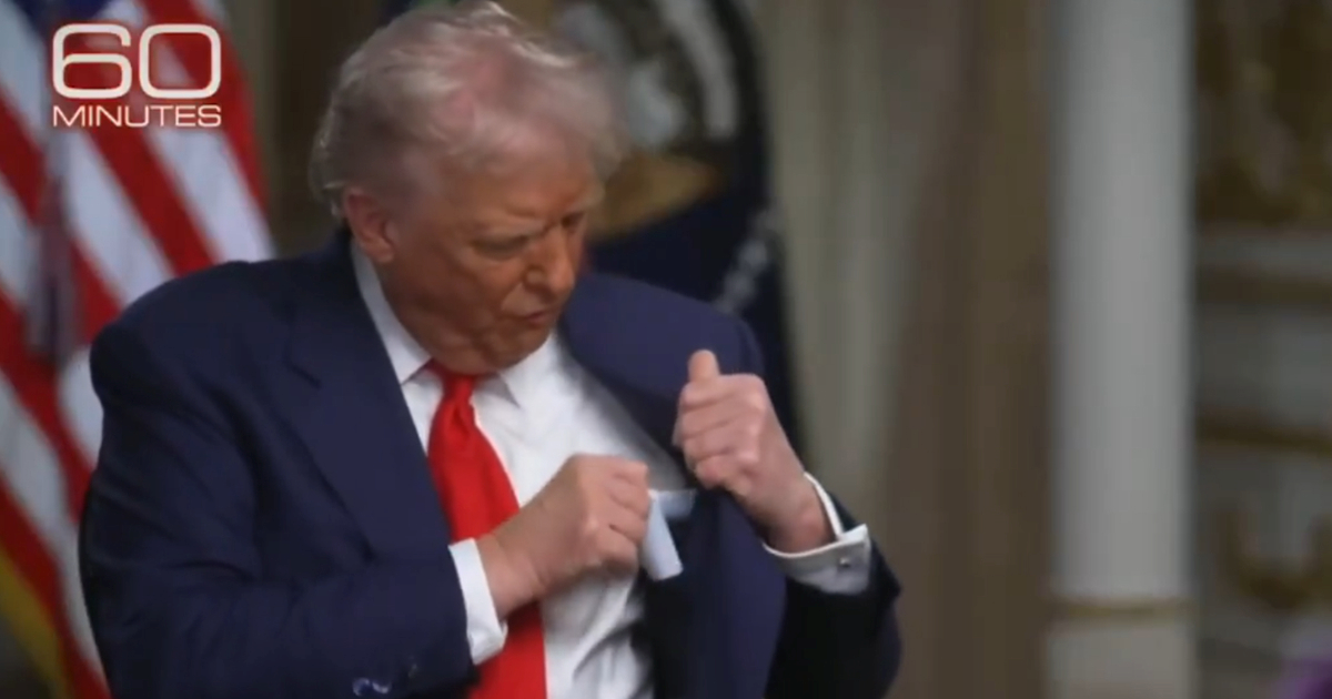 VIDEO Trump tijekom intervjua izvadio papir iz sakoa: "Donio sam popis, pogledajte"