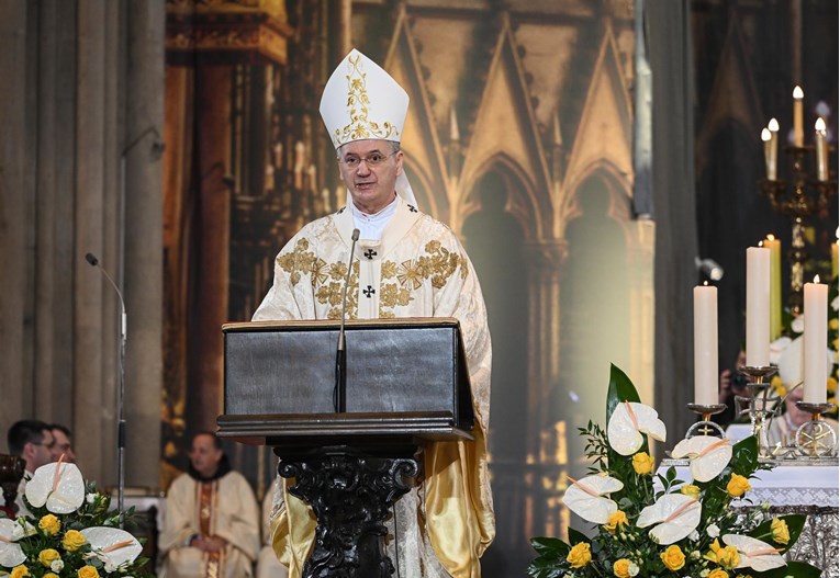 Nadbiskup Kutleša održao misu u bolničkoj kapeli na Svetom Duhu