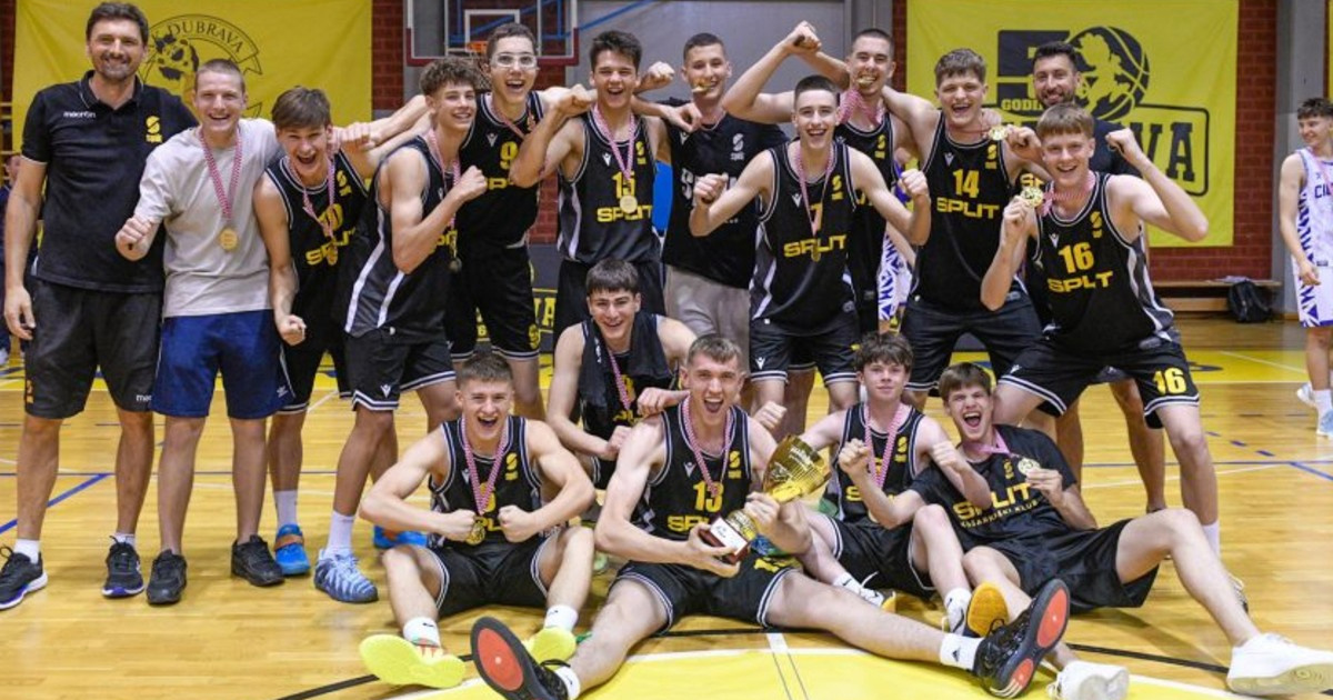 Dominacija Ukića. Roko Leni osvojio prvi trenerski trofej, njegov sin Luka Leni MVP