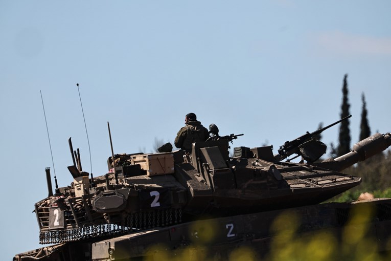 Izrael: Započeli smo ciljanu kopnenu operaciju u Libanonu