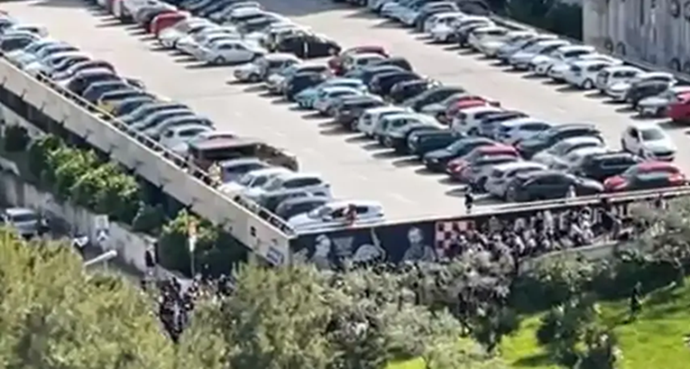 U tučnjavi u Splitu dva navijača teže ozlijeđena. Nastradao i policajac