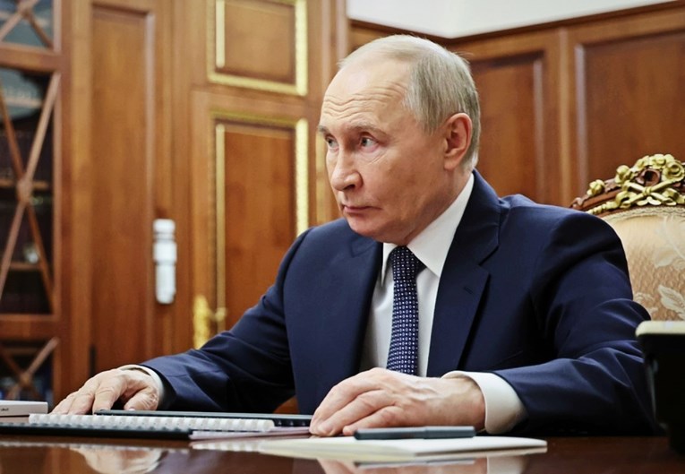 Putin: Nemam ništa protiv sastanka sa Zelenskim, ali uvjeti još nisu stvoreni