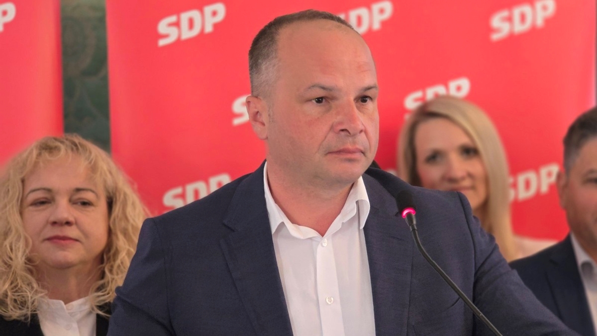 Hajdaš Dončić: Plenković samo reže vrpce i otvara zgrade i dvorane