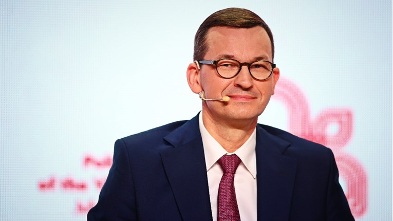 Poljski premijer: Tvrtke kojima država pomaže trebaju dijeliti patent za cjepivo