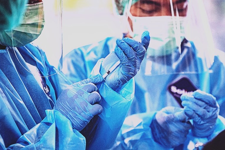 Brazil pokrenuo masovnu proizvodnju AstraZenecinog cjepiva