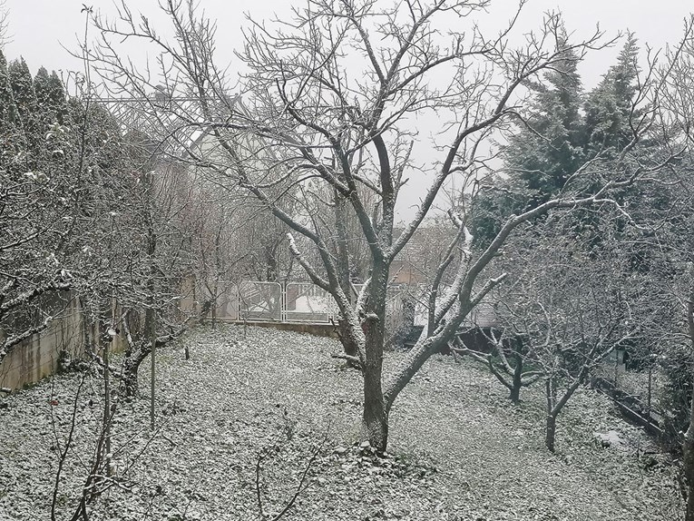 Diljem Hrvatske pada snijeg, i u Zagrebu