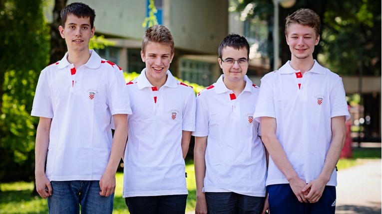 Hrvatski srednjoškolci na informatičkoj olimpijadi osvojili sedam medalja