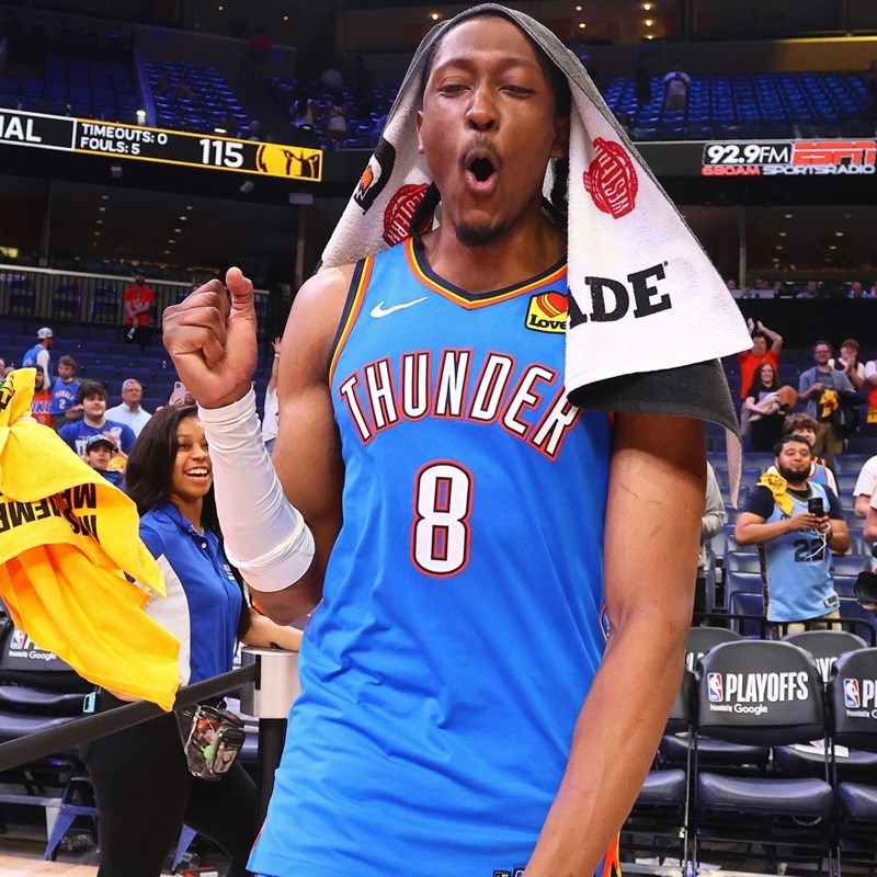 NBA liga novčano kaznila ključnog igrača Oklahoma Cityja zbog natpisa na majici