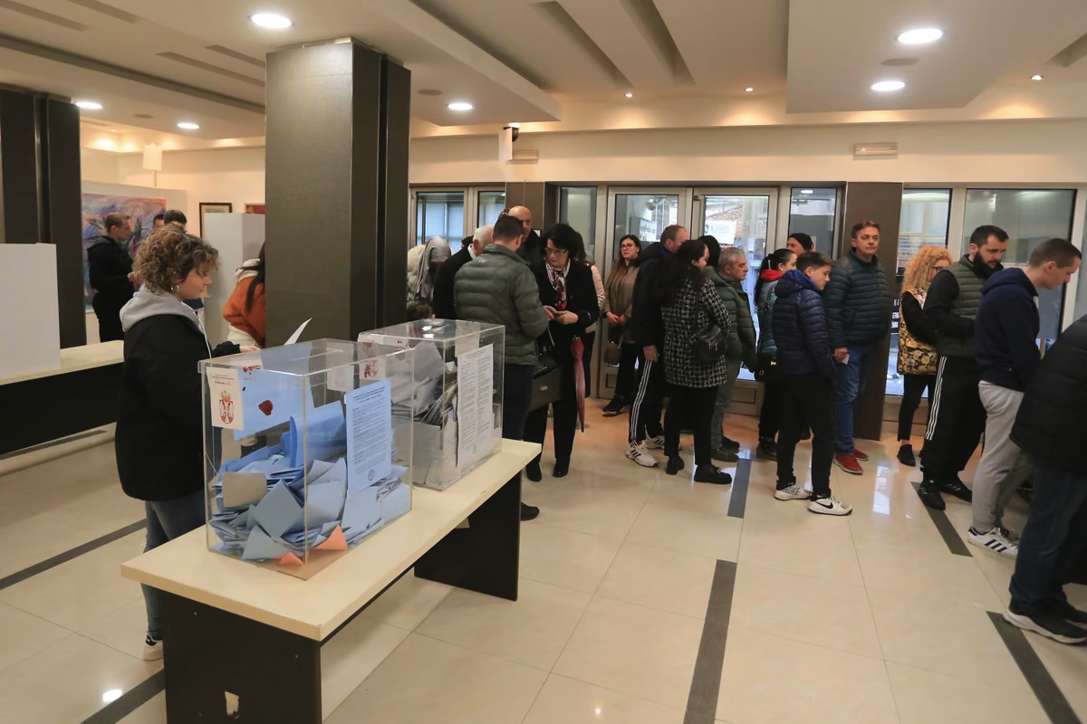 Srbija sutra izlazi na izbore. Očekuje se rekordna izlaznost