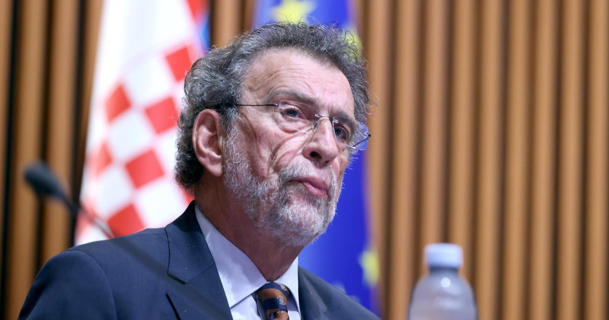 Fuchs najavio dulji rad profesora. Oporba pita kome se time pogoduje