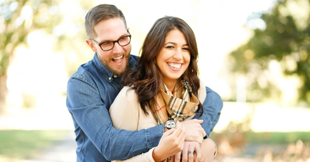 Kako znati da ste u zdravoj vezi? Ovo je 10 ključnih osobina vas i partnera
