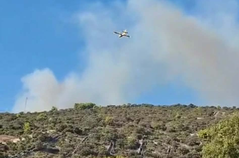 Gori i kod Trogira. Pomažu kanader i Air Tractor, stiže još jedan kanader