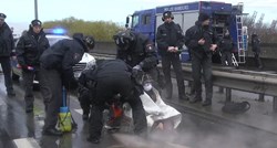 Klimatski prosvjedi u Njemačkoj, aktivisti u Hamburgu blokirali mostove