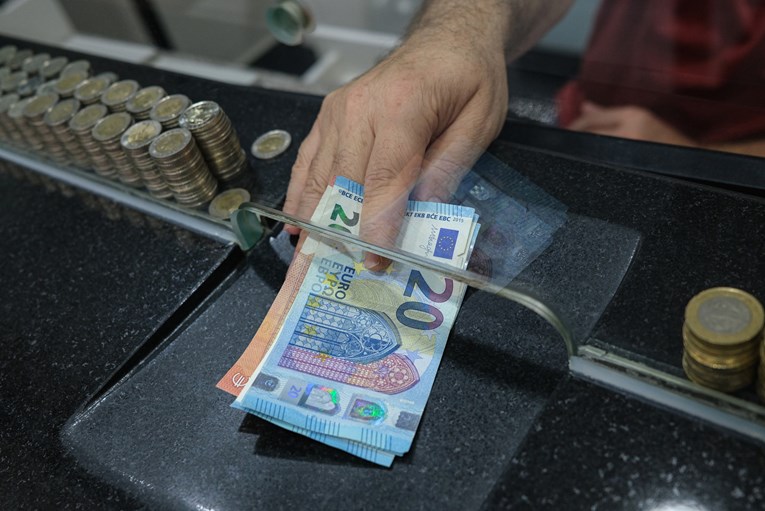 Austrijski guverner: Europa se mora pripremiti za značajniju globalnu ulogu eura