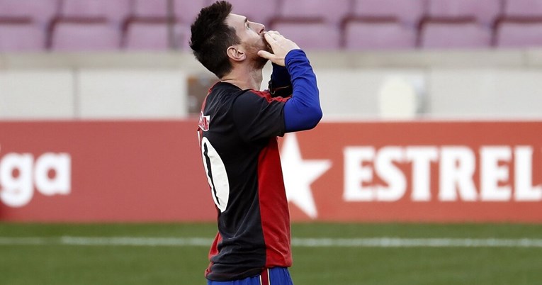 Nevjerojatna priča leži iza dresa u kojem se Messi oprostio od Maradone