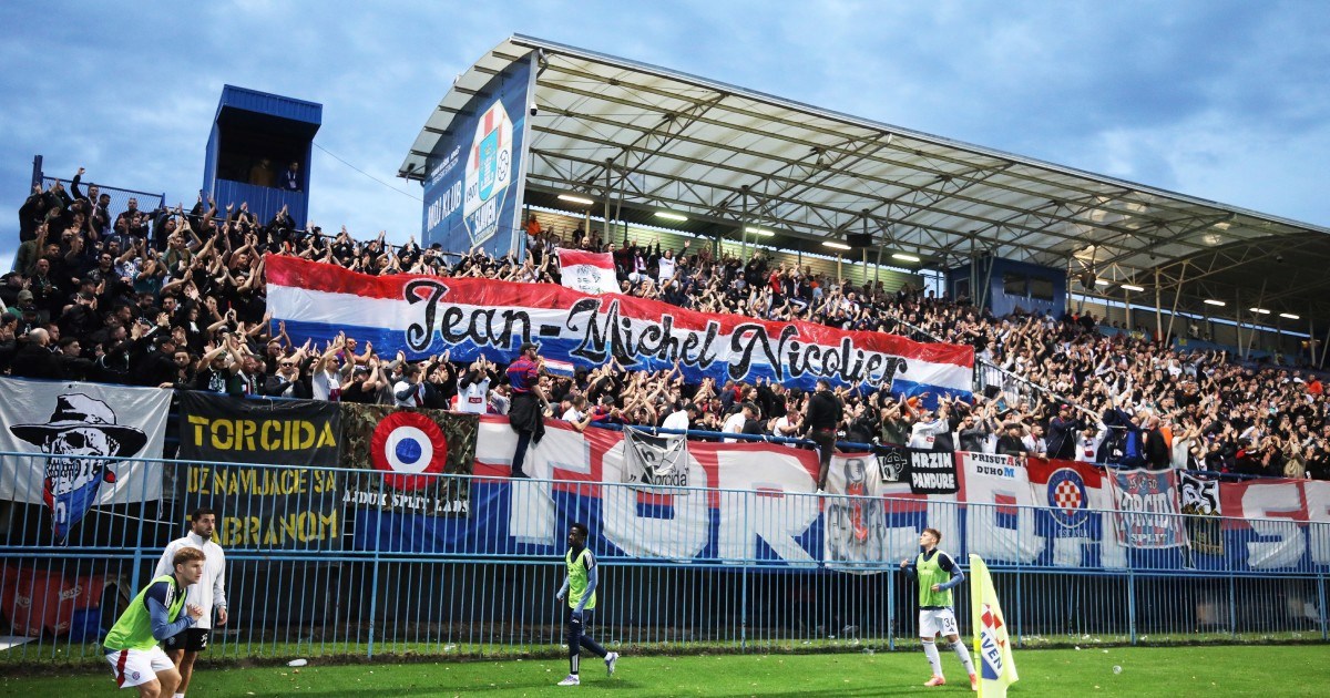 Torcida odala počast Jean-Michelu Nicolieru pa skandirala "Za dom spremni"