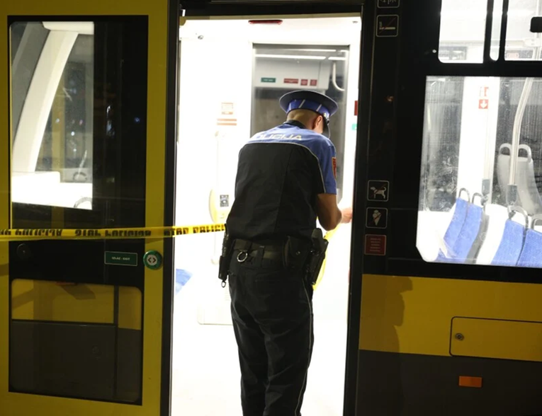 Sukob migranata u tramvaju u Sarajevu, jedan je izboden