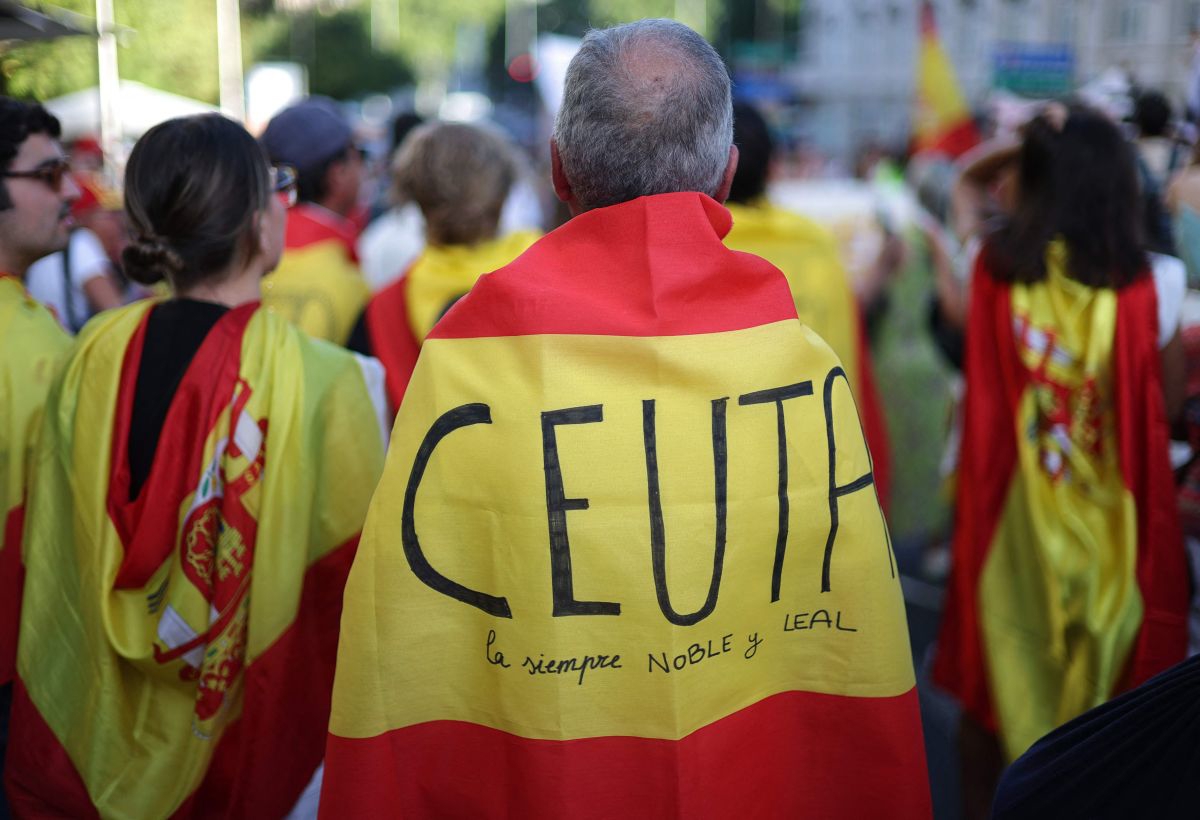 Tisuće prosvjednika u Madridu traže ostavku Sancheza zbog migranata u Ceuti