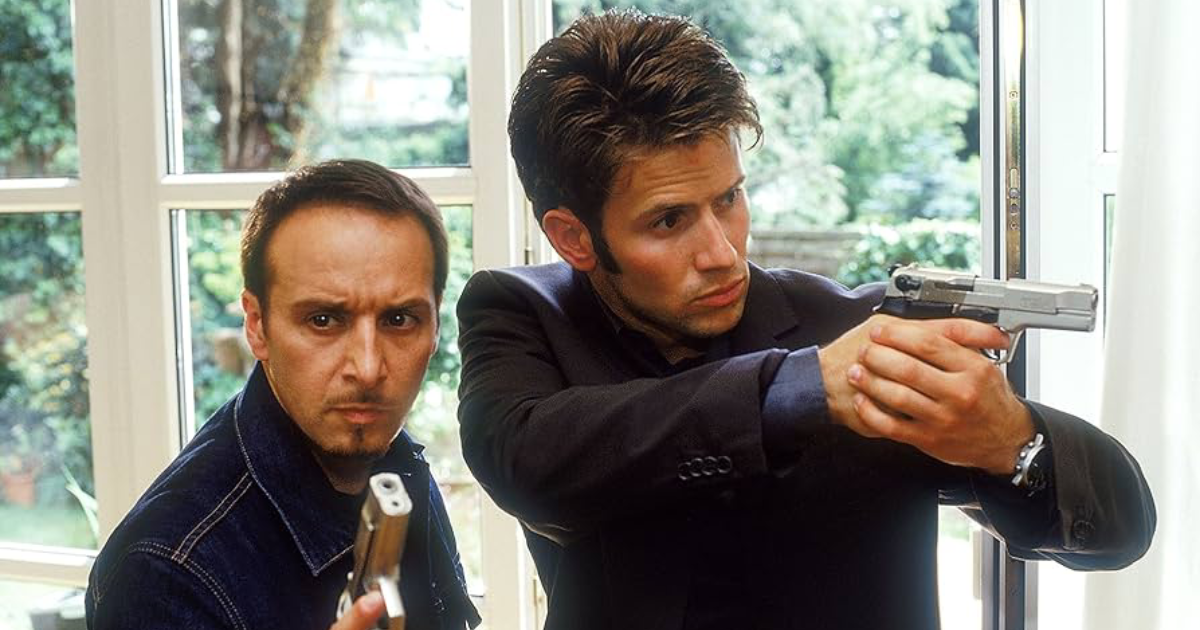 U padu zrakoplova poginuo glumac iz serije Cobra i njegove dvije kćeri