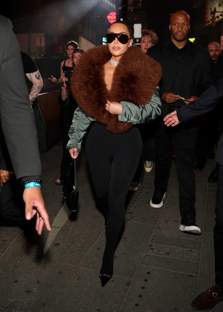 Pogledajte što je Kim K. obukla na 25 stupnjeva u New Yorku. Ljudi: "Ovo je smiješno"