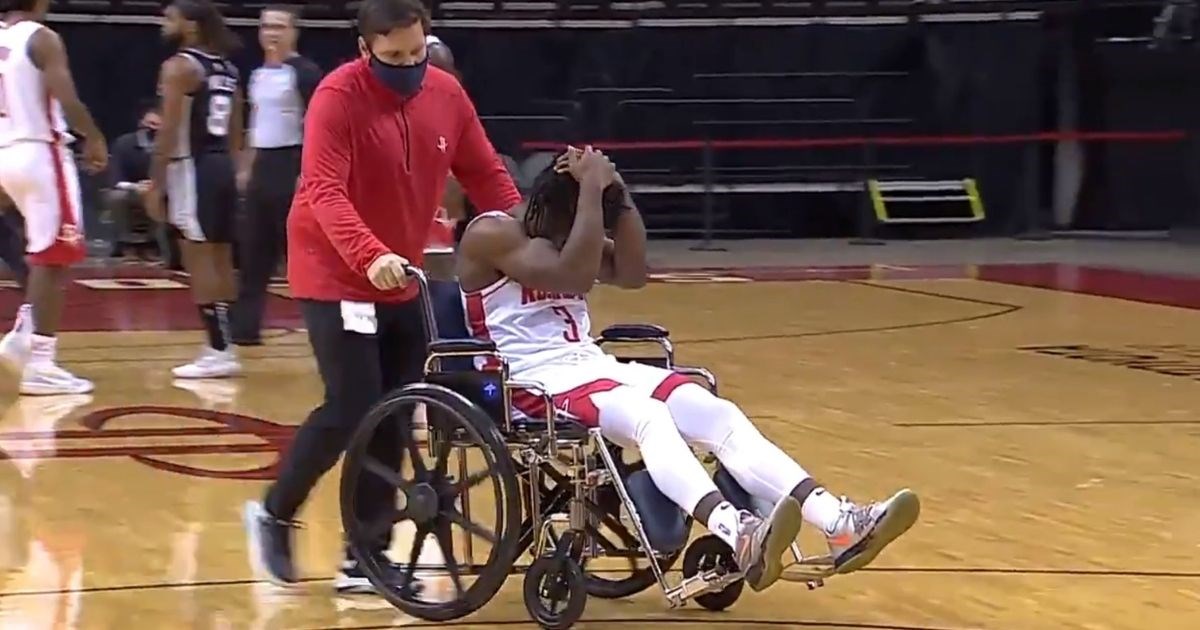 Zabio tricu, krenuo natrag u obranu i odjednom doživio najtežu ozljedu u košarci