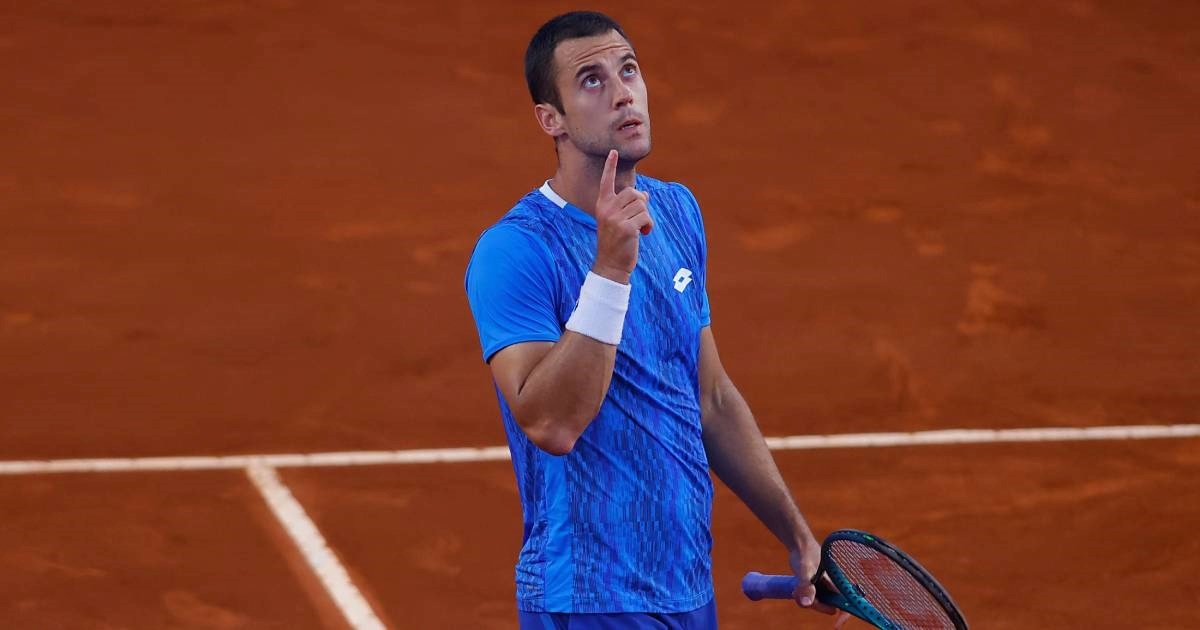 Srpski tenisač Laslo Đere osvojio turnir. Onda se obratio hrvatskom treneru