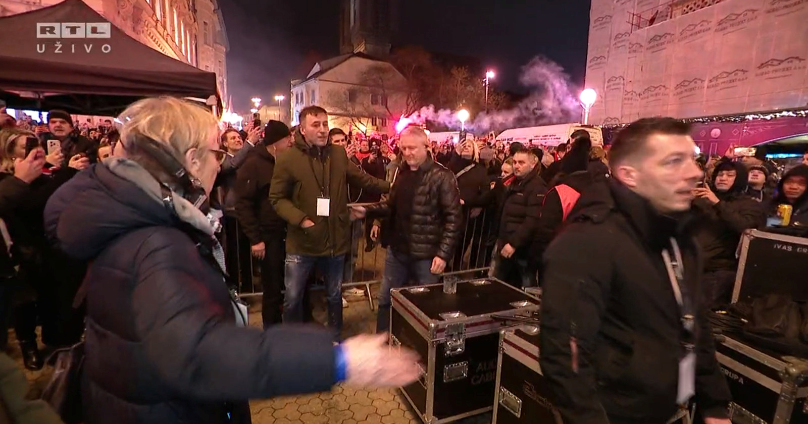 UŽIVO Thompson izašao na pozornicu, kreće "Ako ne znaš šta je bilo"