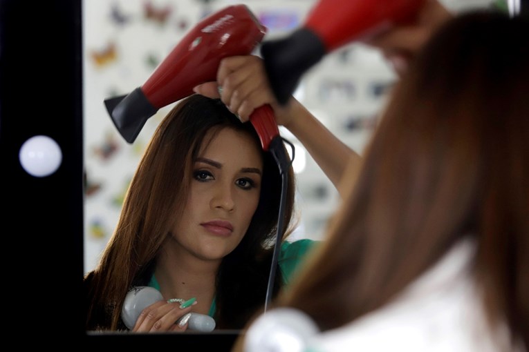 Što bi frizeri htjeli da prestanete raditi svojoj kosi u 2026.