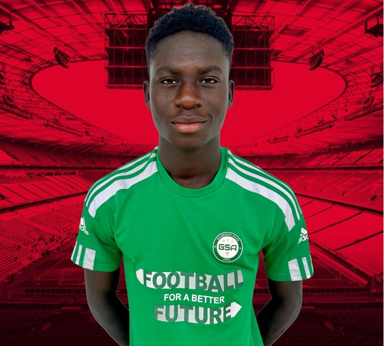 Bayern doveo dragulja iz afričke akademije