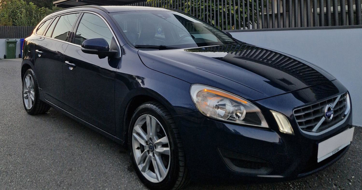 Najbolji auto oglasi: Bogato opremljen Volvo V60, nedavno u njega uloženo 5000 eura