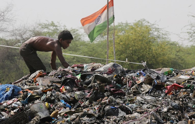Indija zabranjuje jednokratnu plastiku, nitko ne zna kako će to funkcionirati