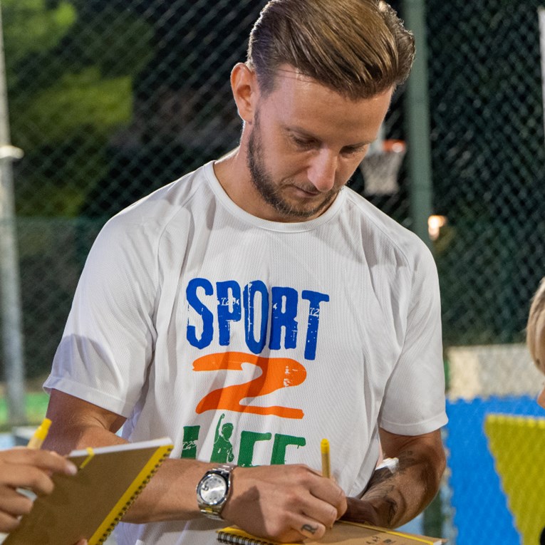 Rakitić otvorio sportski festival u Podstrani, sudjeluje 250 djece