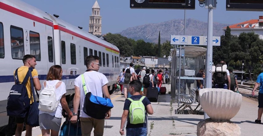 U Split stigao prvi vlak Euronight. Prevozi i aute i motocikle