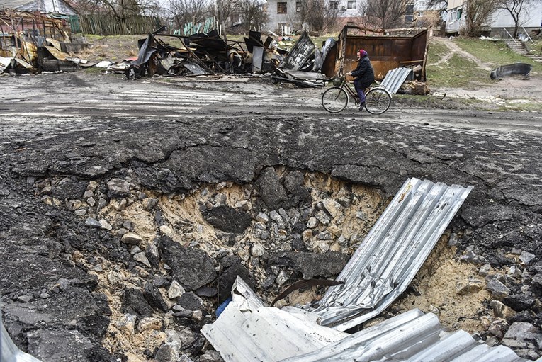 Ukrajinski dužnosnici: Ruske rakete u potpunosti uništile zračnu luku u gradu Dnipru