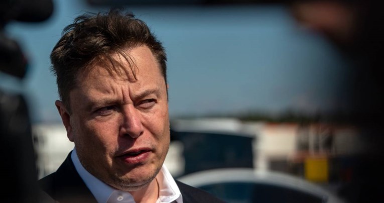 Tesla bivšem tamnoputom radniku mora platiti 130 milijuna dolara odštete