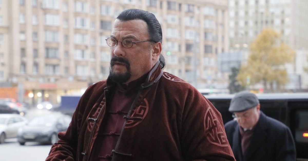 Steven Seagal čestitao rođendan Putinu: "On je jedan od najboljih predsjednika ikad"