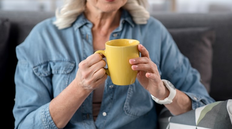 Izbjegavajte piti previše ovih pića nakon menopauze, upozoravaju ginekolozi