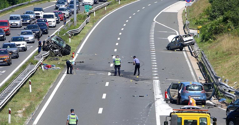 VIDEO Teška nesreća na A1 kod Karlovca. Poginuo Slovak, sedam ozlijeđenih