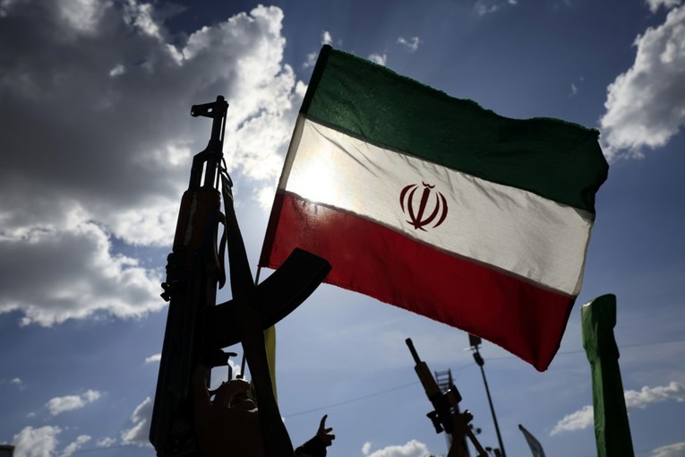 Iran zaprijetio Trumpu: "Igrat ćete se policajca? Potopit ćemo vas"