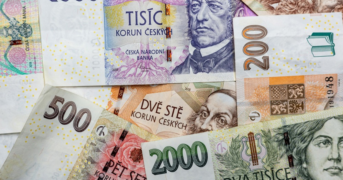 Češka vlada želi krunu zaštititi Ustavom