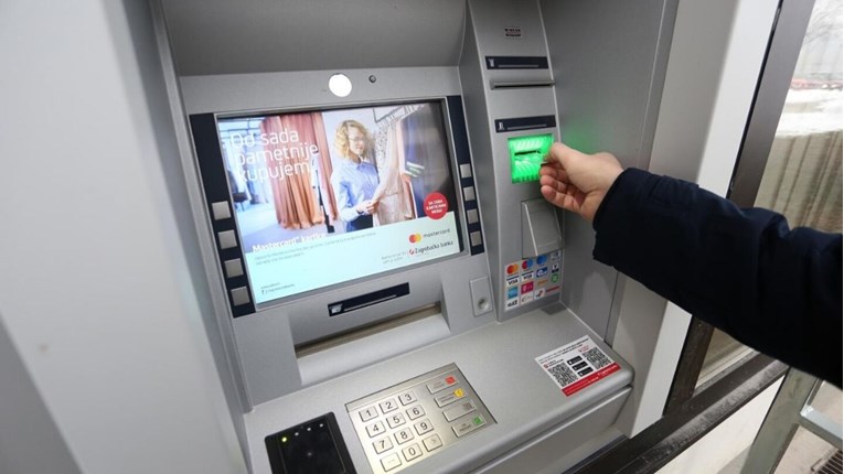 Od danas možete podizati novac na bilo kojem bankomatu bez naknade
