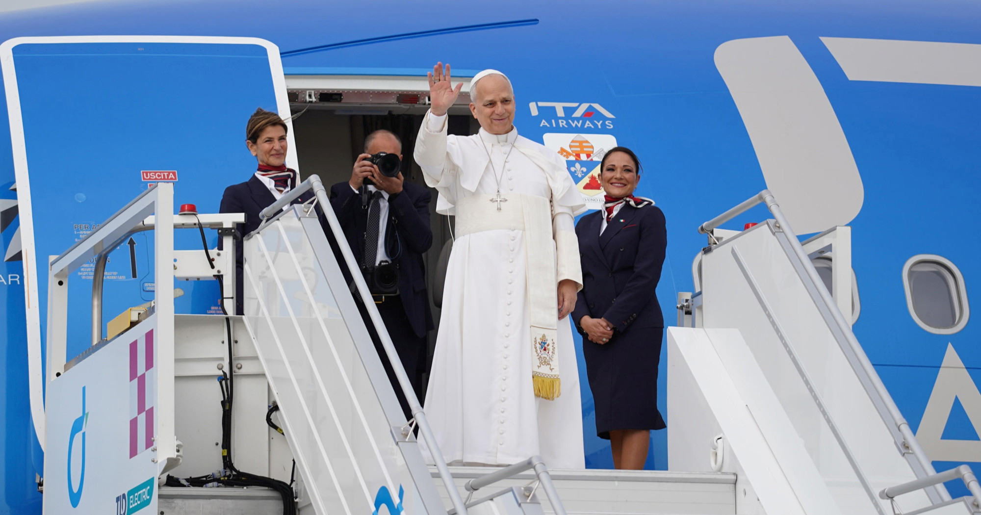 Papa krenuo na veliku turneju po Africi, stigao u Alžir