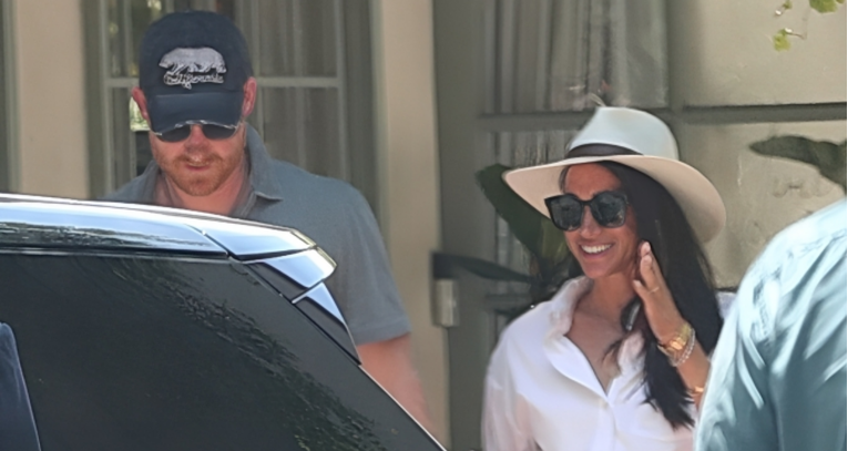 Harry i Meghan uhvaćeni u izlasku. Ona se smijala dok je on gledao u pod