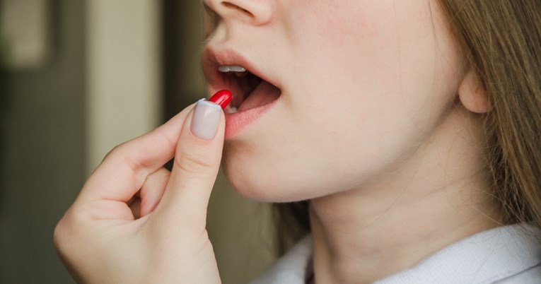 Farmaceutkinja kaže da bi svi trebali prestati kupovati ove dodatke prehrani