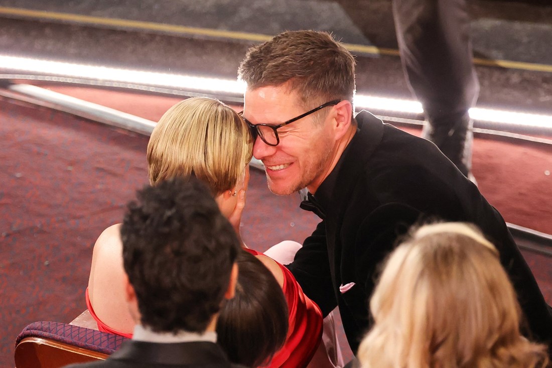 Tko je Freddie Sorensen, suprug Jessie Buckley? Rasplakao se kad je ona dobila Oscara