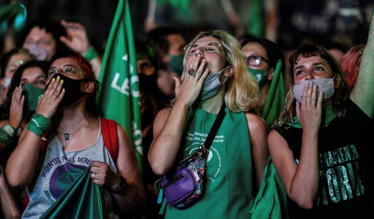 Argentinski senat odobrio legalizaciju pobačaja