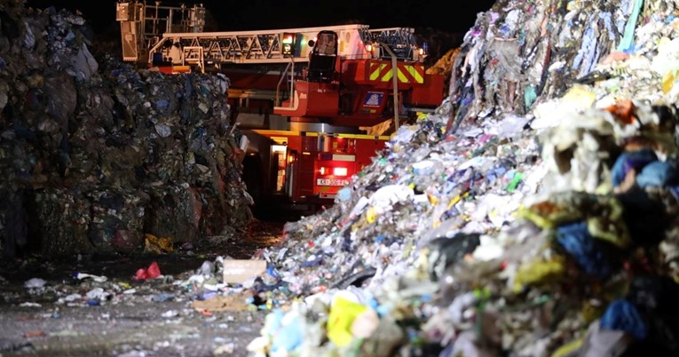 Udruge zbog nedavnih požara traže usvajanje pravilnika o jednokratnoj plastici