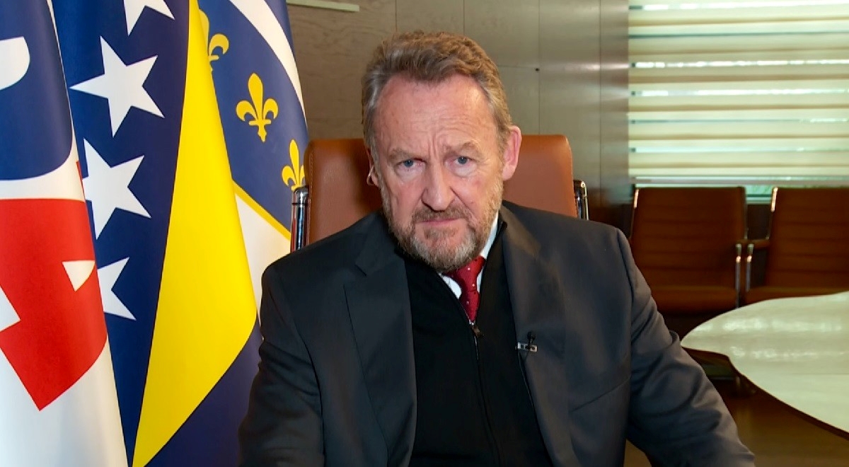 Izetbegović: Milanović bi trebao manje govoriti i više razmišljati