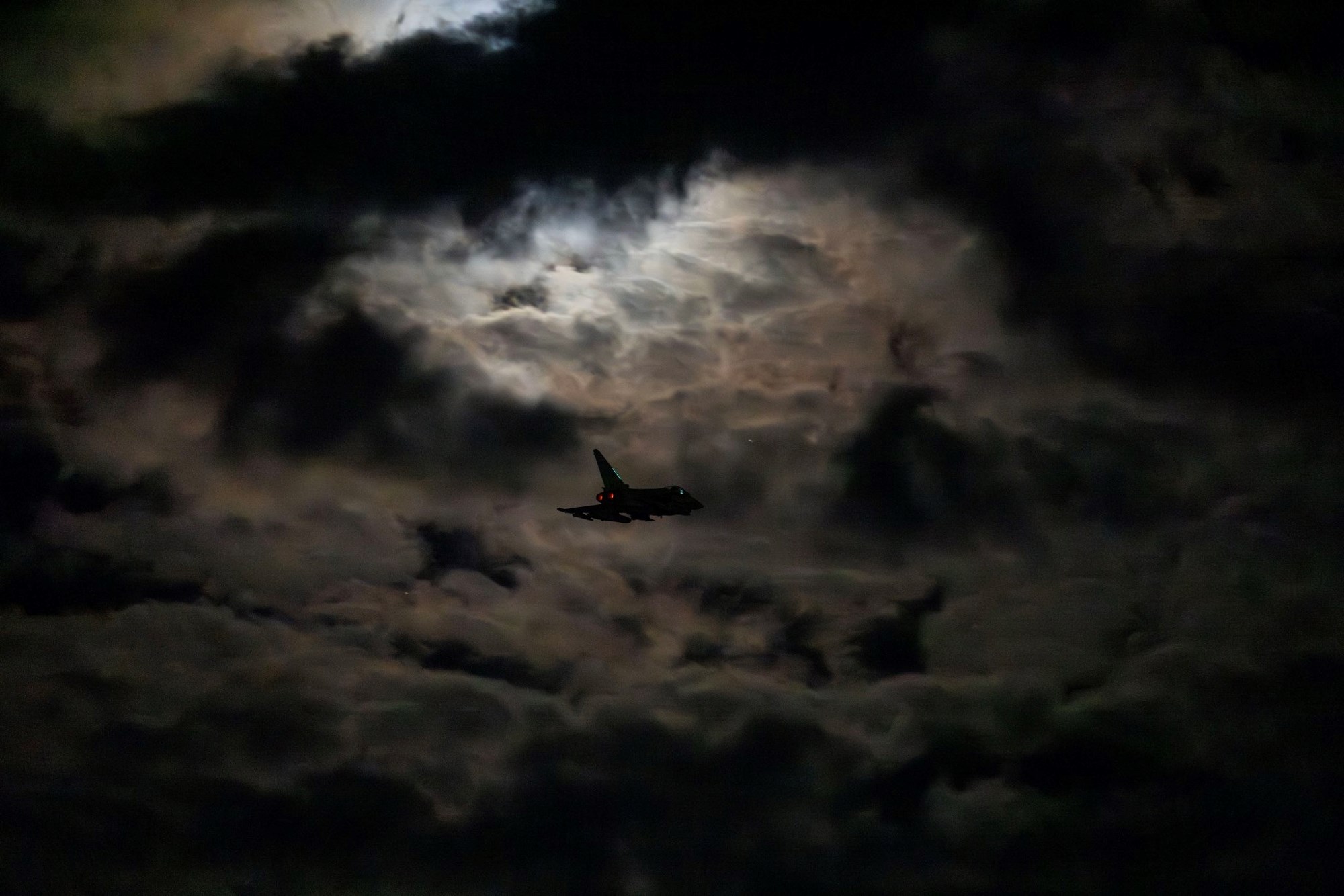 Britanci i Francuzi zajedno bombardirali Islamsku državu u Siriji