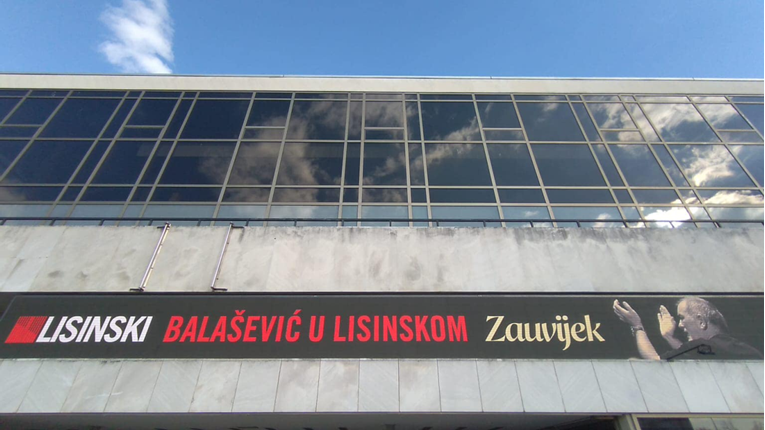 Na Lisinskom osvanula dirljiva poruka za Balaševića: "Zauvijek..."